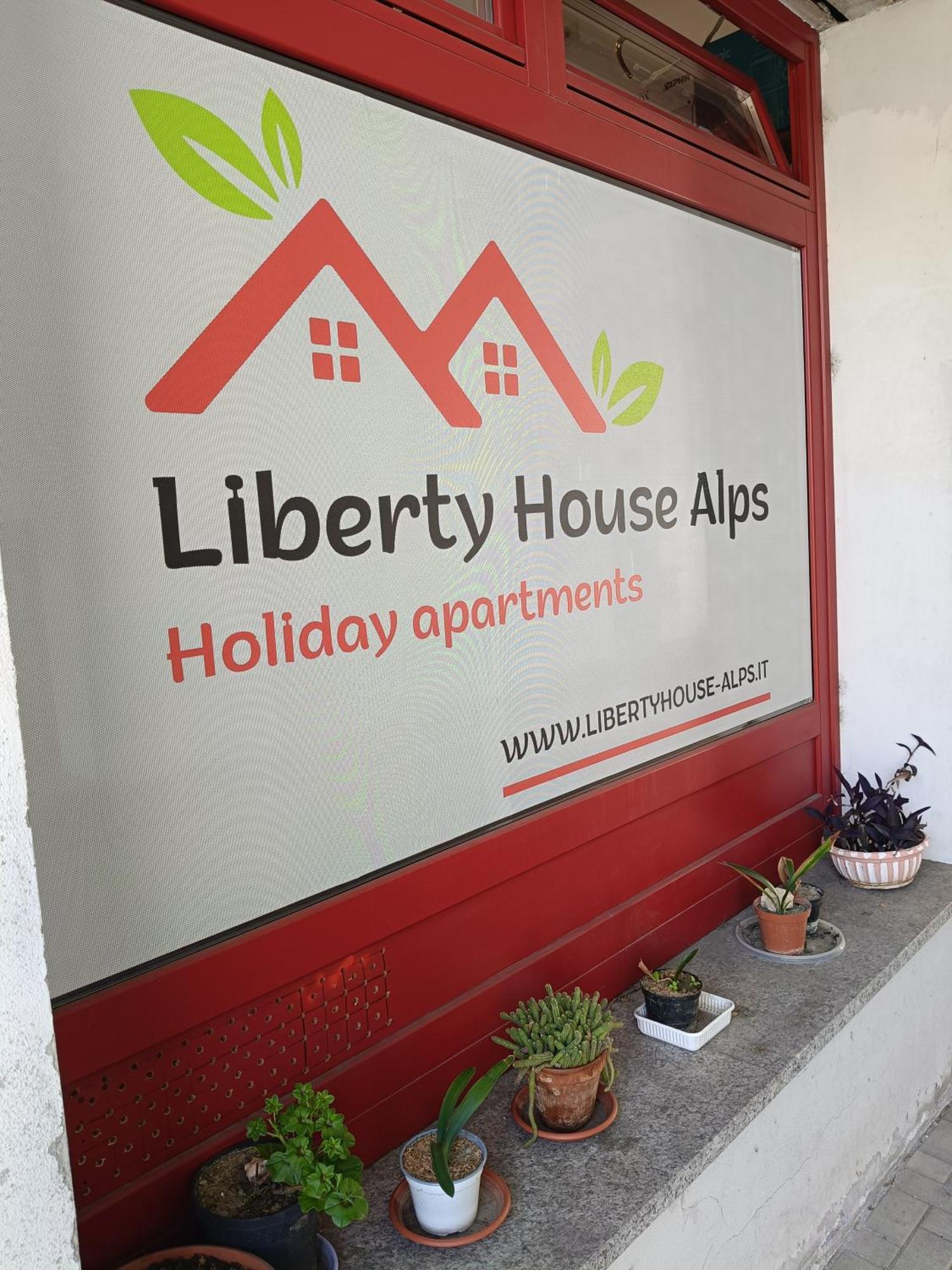 Апартаменты Liberty House Alps Шатийон Экстерьер фото